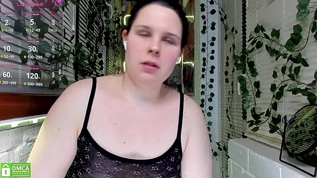 Candys booty online show from March 2025 08:56:01 PM