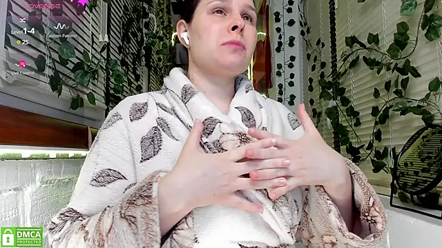 Candys booty online show from March 2025 11:11:01 PM