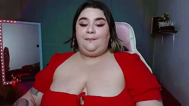 Snapshot of tiffany_laurens chatting on December 2024 03:03:02 AM tiffany laurens online show from December 2024 03:03:02 AM