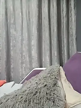 MikySWeet7 online show from December 2024 06:48:02 PM