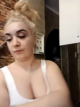 MikySWeet7 online show from March 2025 07:06:02 PM