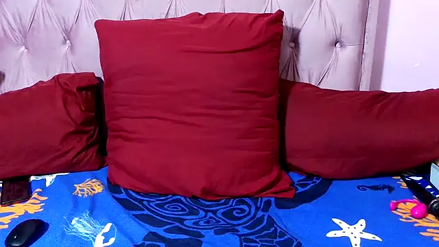 Snapshot of SweetMellowX1 chatting on October 2025 06:34:01 PM SweetMellowX1 online show from October 2025 06:34:01 PM