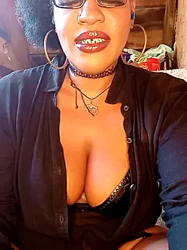 AmazonianMistress online show from September 2025 10:21:02 PM