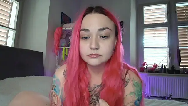 Snapshot of PinkHurricaneOfficial chatting on March 2025 03:06:01 PM PinkHurricaneOfficial online show from March 2025 03:06:01 PM