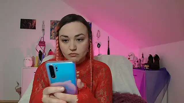 Snapshot of PinkHurricaneOfficial chatting on September 2025 09:14:02 PM PinkHurricaneOfficial online show from September 2025 09:14:02 PM