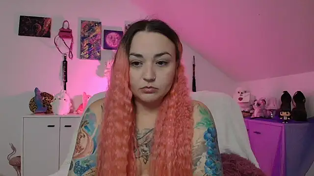 Snapshot of PinkHurricaneOfficial chatting on September 2025 07:27:01 PM PinkHurricaneOfficial online show from September 2025 07:27:01 PM