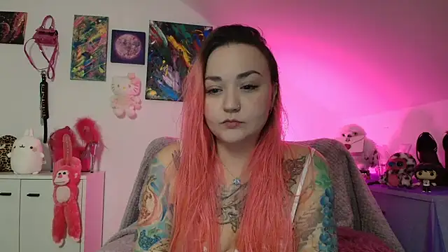 Snapshot of PinkHurricaneOfficial chatting on October 2025 01:55:02 PM PinkHurricaneOfficial online show from October 2025 01:55:02 PM