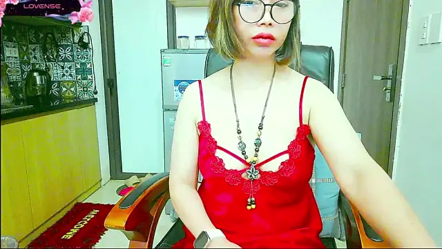 Miu-Le online show from October 2025 03:54:02 PM