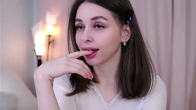 EstherMitchel online show from December 2024 04:07:02 AM