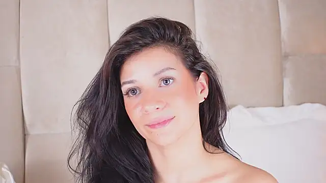 KiraKayleigh1 online show from February 2025 07:30:01 PM