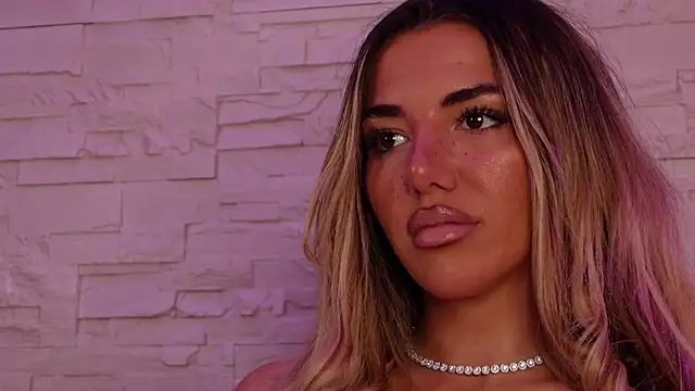 ClaraHazel online show from October 2025 05:29:02 AM