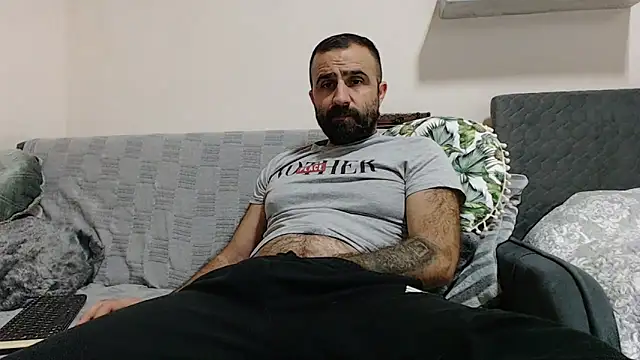 Snapshot of ivat80 chatting on December 2024 06:15:01 PM ivat80 online show from December 2024 06:15:01 PM