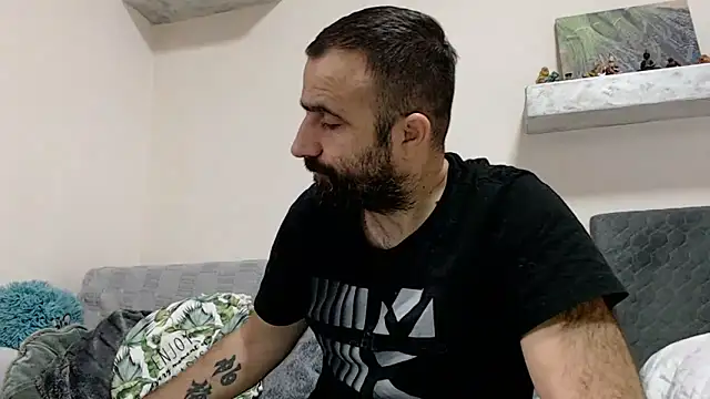 Snapshot of ivat80 chatting on December 2024 06:21:01 AM ivat80 online show from December 2024 06:21:01 AM