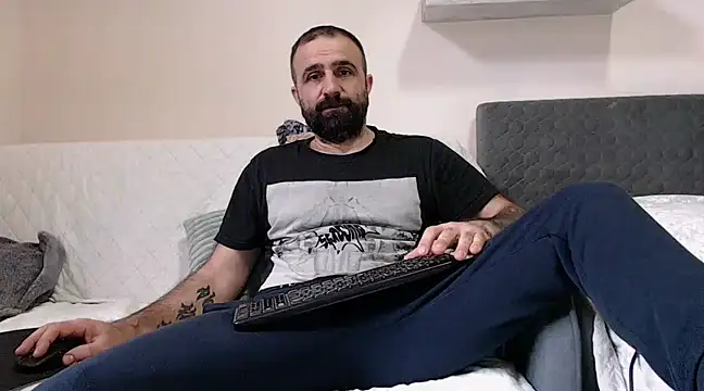 Snapshot of ivat80 chatting on March 2025 06:58:02 AM ivat80 online show from March 2025 06:58:02 AM