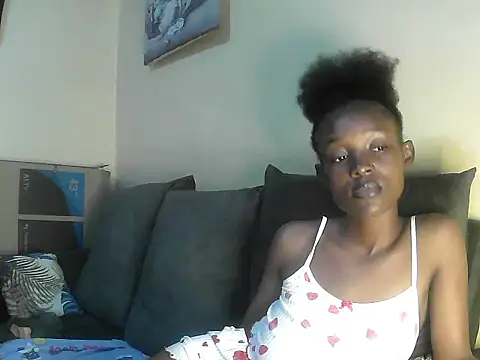 petite clara24 online show from March 2025 07:58:02 PM