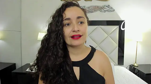  luna  sweet  online show from January 2025 03:37:02 AM