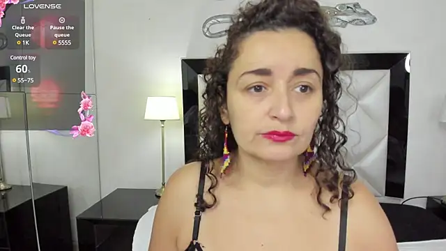  luna  sweet  online show from February 2025 02:59:02 AM