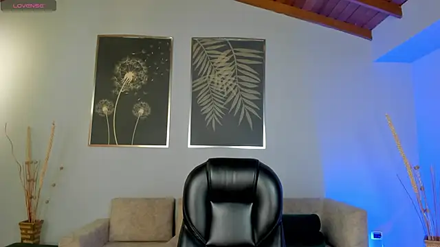 Snapshot of AmberLewis_ chatting on October 2025 03:17:02 AM AmberLewis online show from October 2025 03:17:02 AM