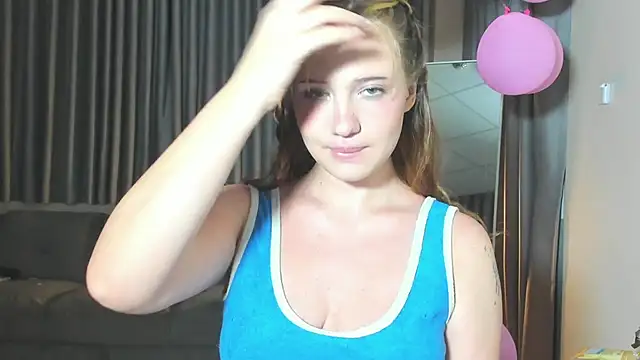 Snapshot of HanahCute chatting on March 2025 08:57:01 PM HanahCute online show from March 2025 08:57:01 PM