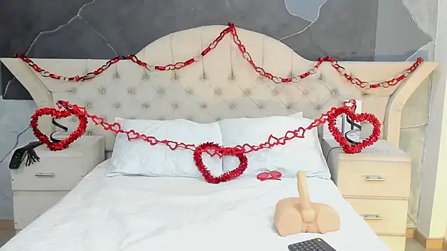 AmberGreyy  online show from February 2025 03:47:02 PM