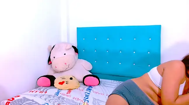 Snapshot of ladypussy69 chatting on December 2024 03:04:02 AM ladypussy69 online show from December 2024 03:04:02 AM