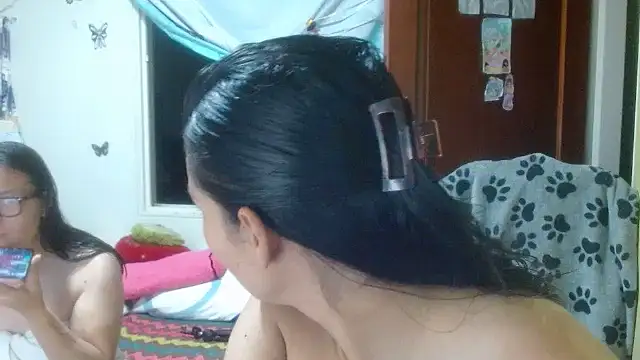 Snapshot of clayre_and_jill chatting on October 2025 11:02:01 PM clayre and jill online show from October 2025 11:02:01 PM