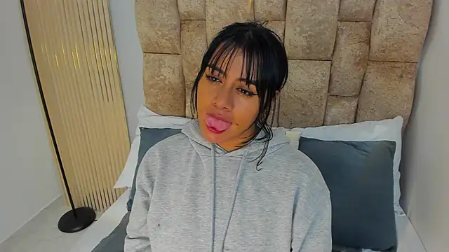 Snapshot of amatista__smith chatting on November 2025 12:14:02 PM amatista smith online show from November 2025 12:14:02 PM