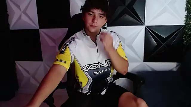 Dani cumboy online show from January 2025 02:57:01 AM