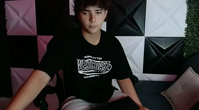 Dani cumboy online show from January 2025 03:28:02 AM