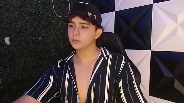 Dani cumboy online show from February 2025 01:46:02 AM