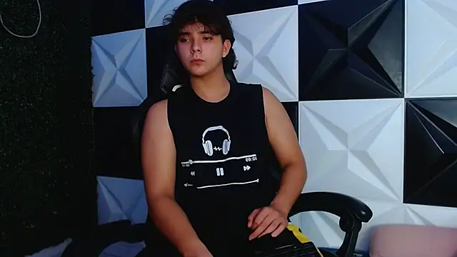 Dani cumboy online show from March 2025 03:53:02 AM