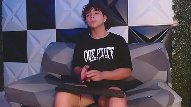 Dani cumboy online show from March 2025 06:06:02 AM