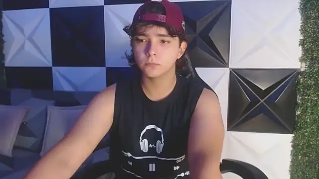 Dani cumboy online show from March 2025 01:08:01 PM