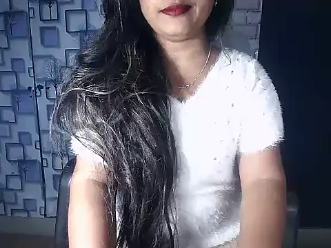 Snapshot of Hot_Naina- chatting on December 2024 04:49:01 PM Hot Naina- online show from December 2024 04:49:01 PM
