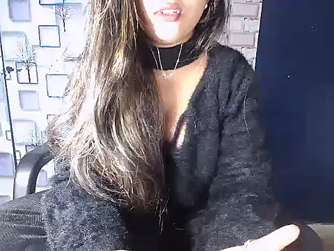 Snapshot of Hot_Naina- chatting on December 2024 05:31:02 PM Hot Naina- online show from December 2024 05:31:02 PM