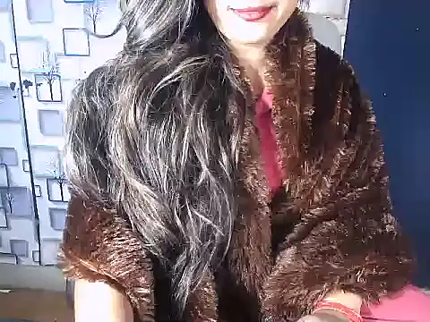 Snapshot of Hot_Naina- chatting on December 2024 04:57:02 PM Hot Naina- online show from December 2024 04:57:02 PM
