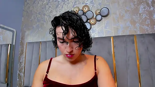 TomLondon  online show from January 2025 11:43:02 AM