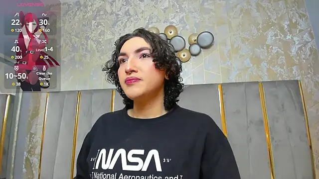 TomLondon  online show from February 2025 11:41:01 AM