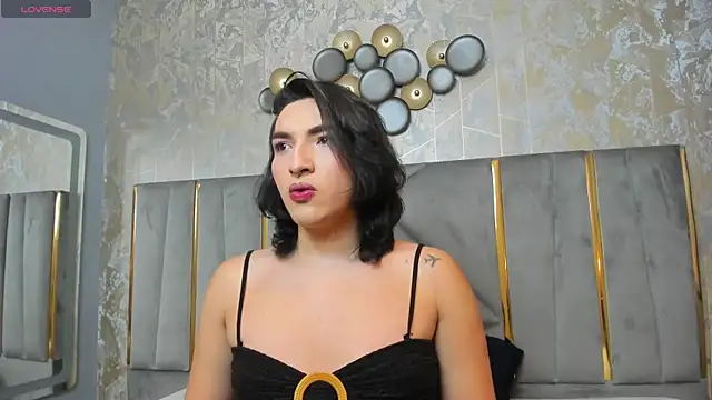 TomLondon  online show from February 2025 11:36:02 AM