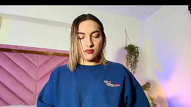 TomLondon  online show from September 2025 11:59:02 AM