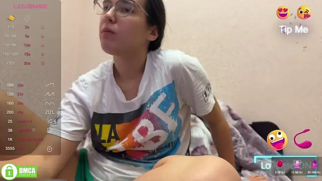 Snapshot of the_princese chatting on February 2025 05:26:02 PM the princese online show from February 2025 05:26:02 PM