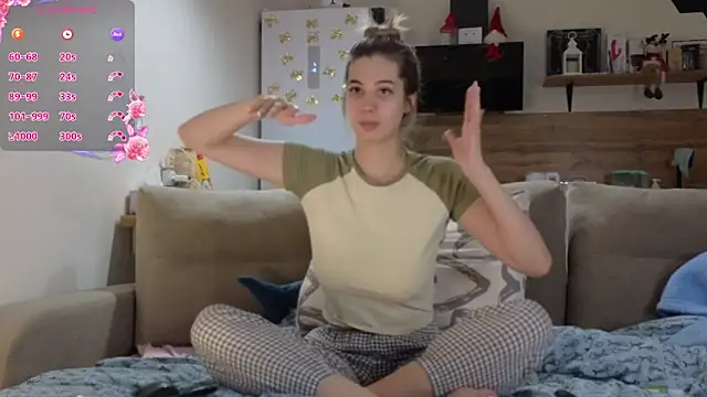 Snapshot of Girl_alone_home chatting on January 2025 03:13:02 PM Girl alone home online show from January 2025 03:13:02 PM