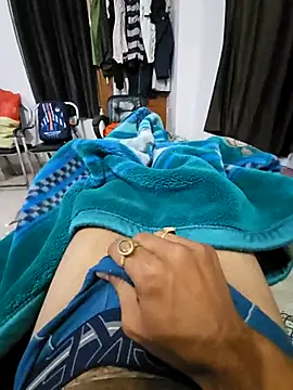 Snapshot of villagb12 chatting on November 2025 05:53:01 PM villagb12 online show from November 2025 05:53:01 PM