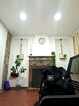 karlamorris  online show from September 2025 01:25:02 PM