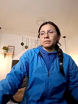 Snapshot of karlamorris_ chatting on October 2025 01:53:02 PM karlamorris online show from October 2025 01:53:02 PM