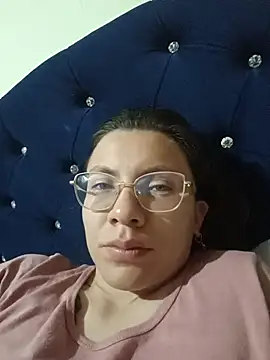 Snapshot of karlamorris_ chatting on October 2025 03:14:01 AM karlamorris online show from October 2025 03:14:01 AM