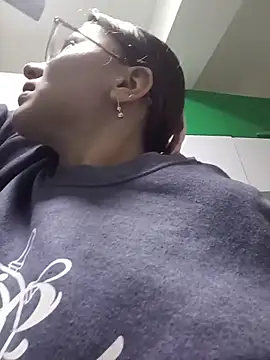 Snapshot of karlamorris_ chatting on November 2025 01:45:01 PM karlamorris online show from November 2025 01:45:01 PM