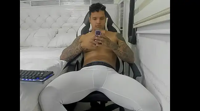 king diablo666 online show from February 2025 11:42:01 PM