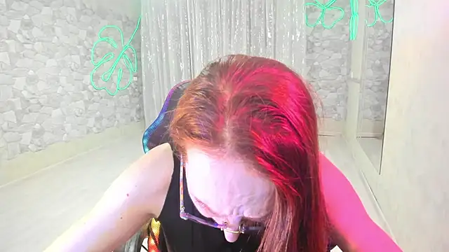 Snapshot of JessicaFamee chatting on October 2025 11:38:02 PM JessicaFamee online show from October 2025 11:38:02 PM