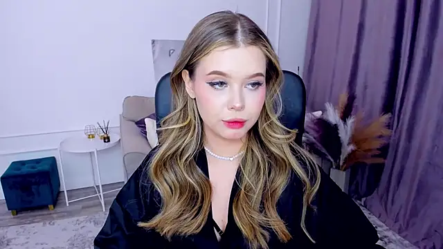 Snapshot of FollowLovee chatting on February 2025 10:37:01 PM FollowLovee online show from February 2025 10:37:01 PM